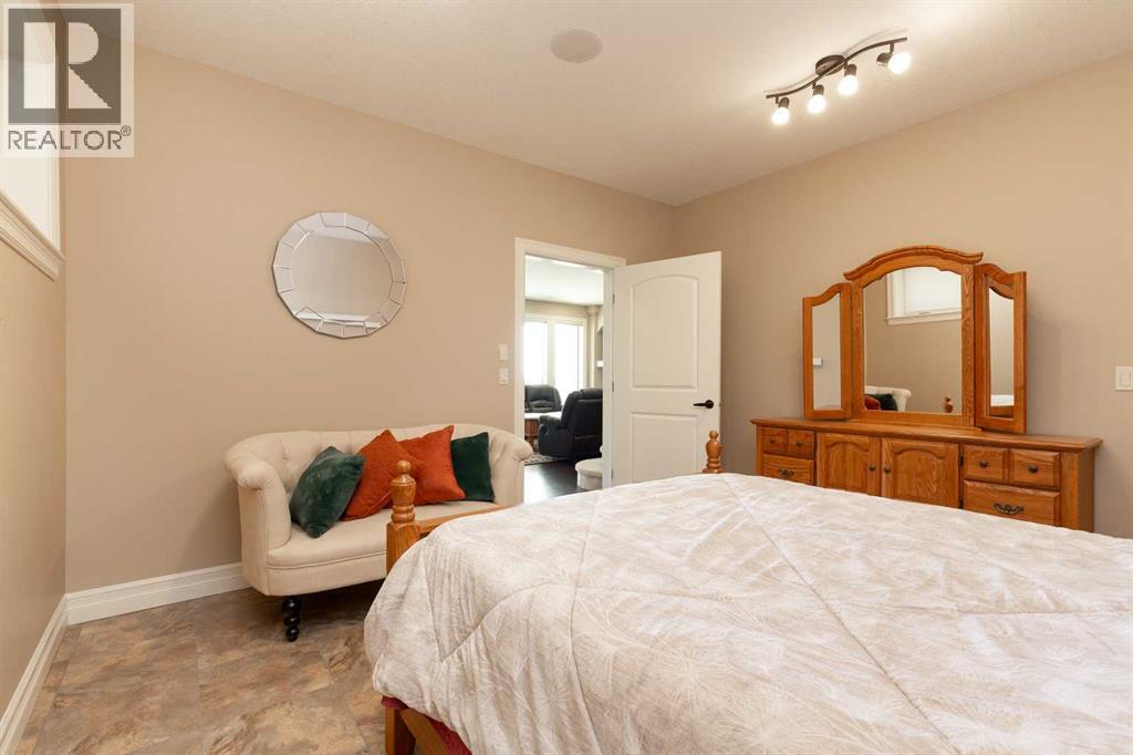 969 Canyonview Place W, Lethbridge, Alberta  T1K 5R9 - Photo 30 - A2233589