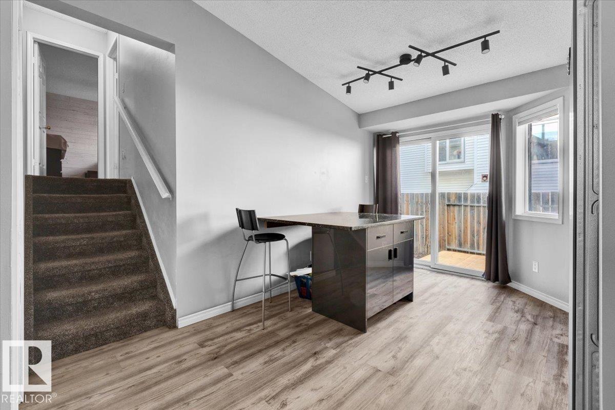 3619 27 Av Nw, Edmonton, Alberta  T6L 6C5 - Photo 8 - E4459108