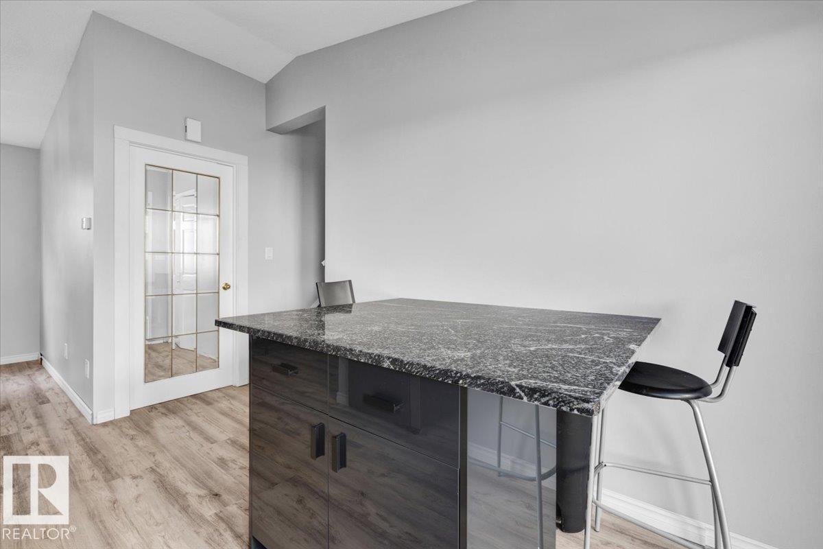 3619 27 Av Nw, Edmonton, Alberta  T6L 6C5 - Photo 10 - E4459108