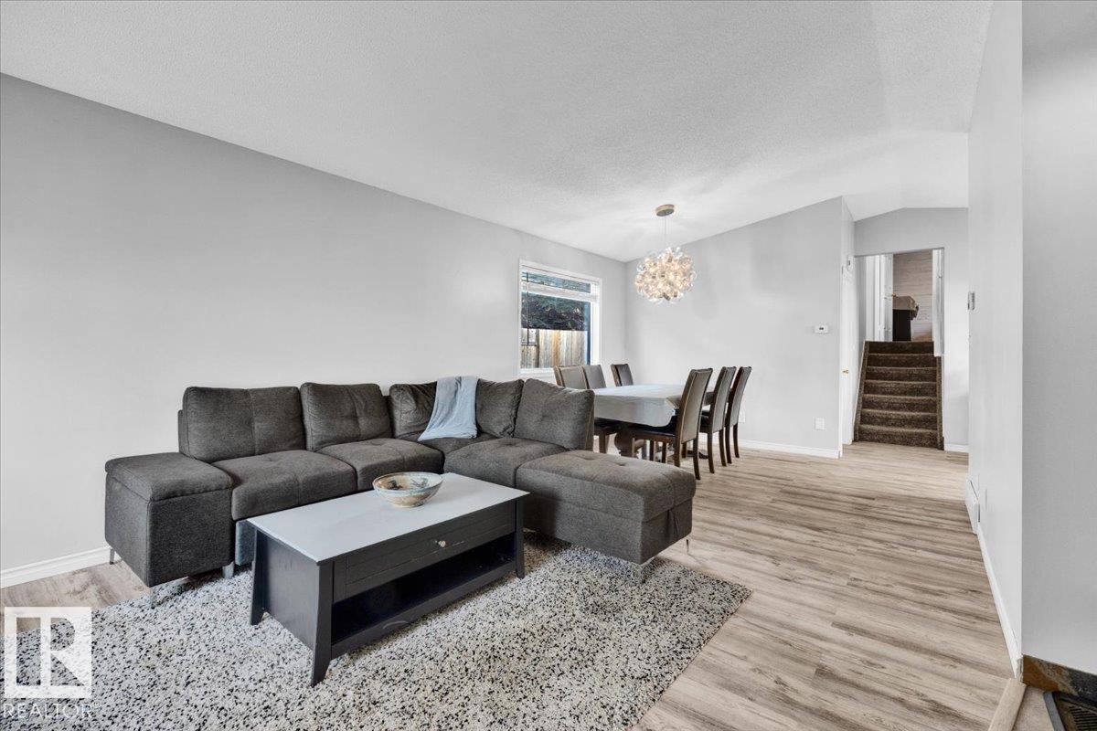 3619 27 Av Nw, Edmonton, Alberta  T6L 6C5 - Photo 5 - E4459108