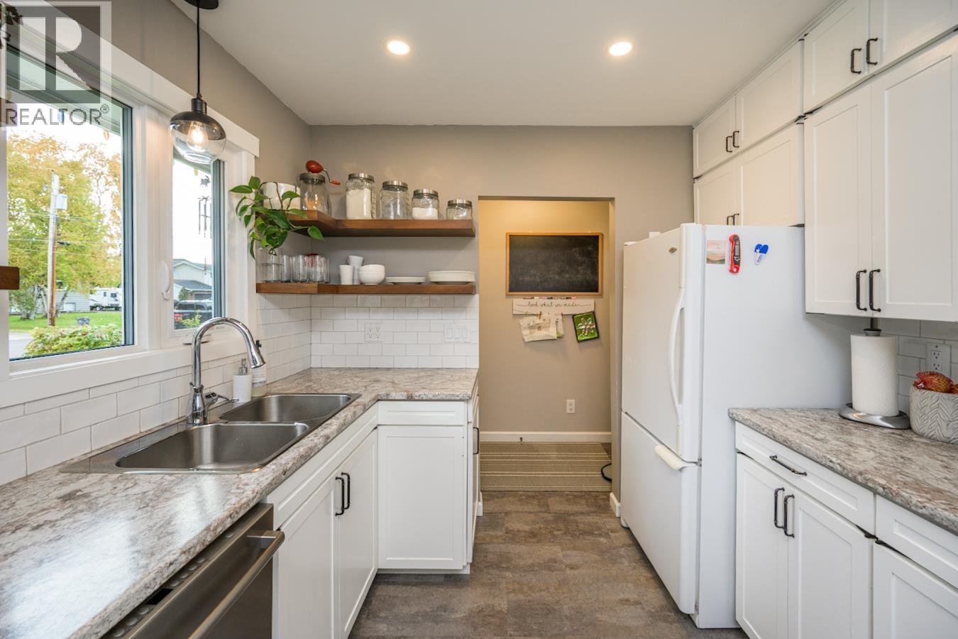 2141 Gregory Place, Prince George, British Columbia  V2K 1C1 - Photo 10 - R3056645