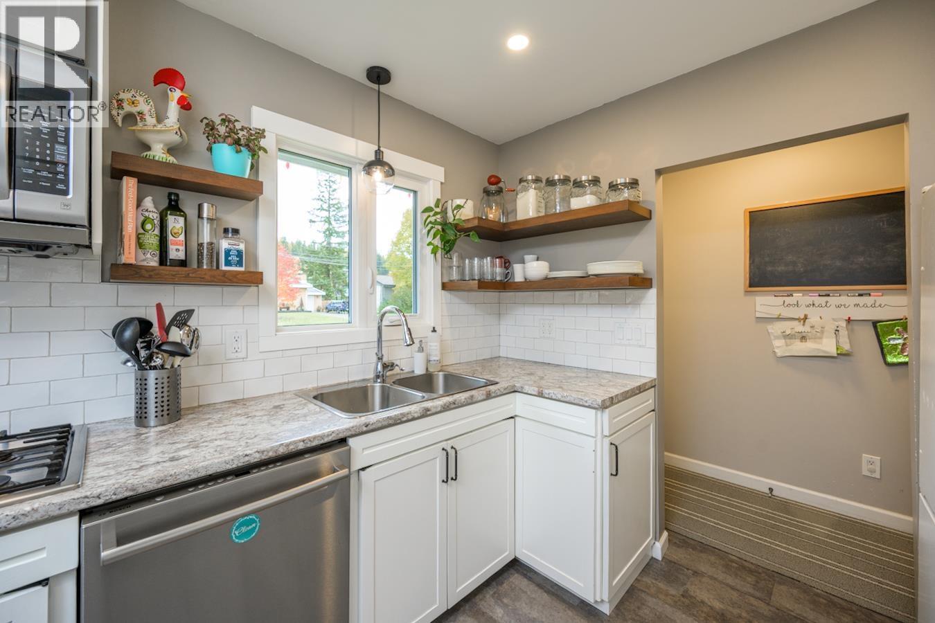 2141 Gregory Place, Prince George, British Columbia  V2K 1C1 - Photo 7 - R3056645