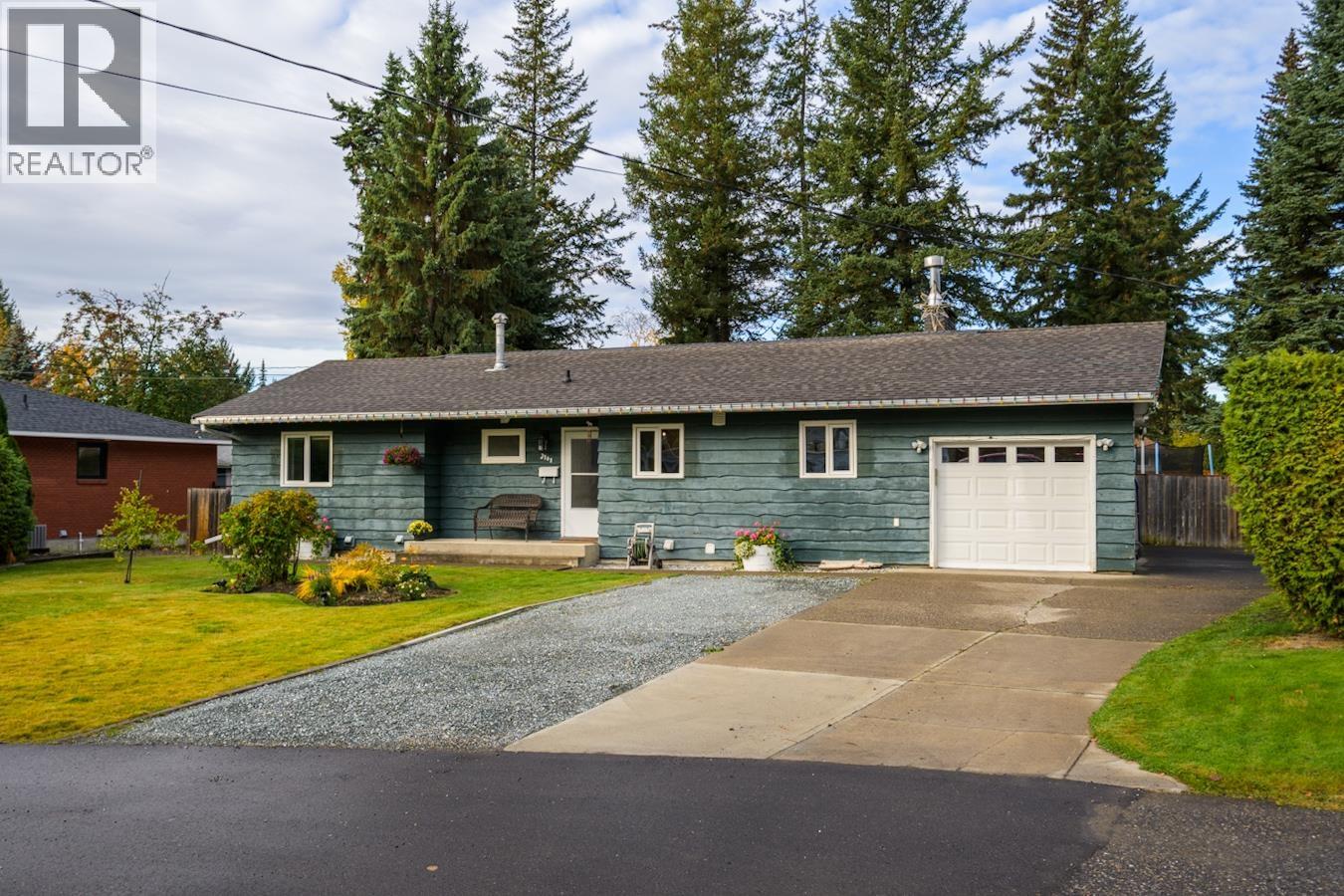 2141 Gregory Place, Prince George, British Columbia  V2K 1C1 - Photo 2 - R3056645