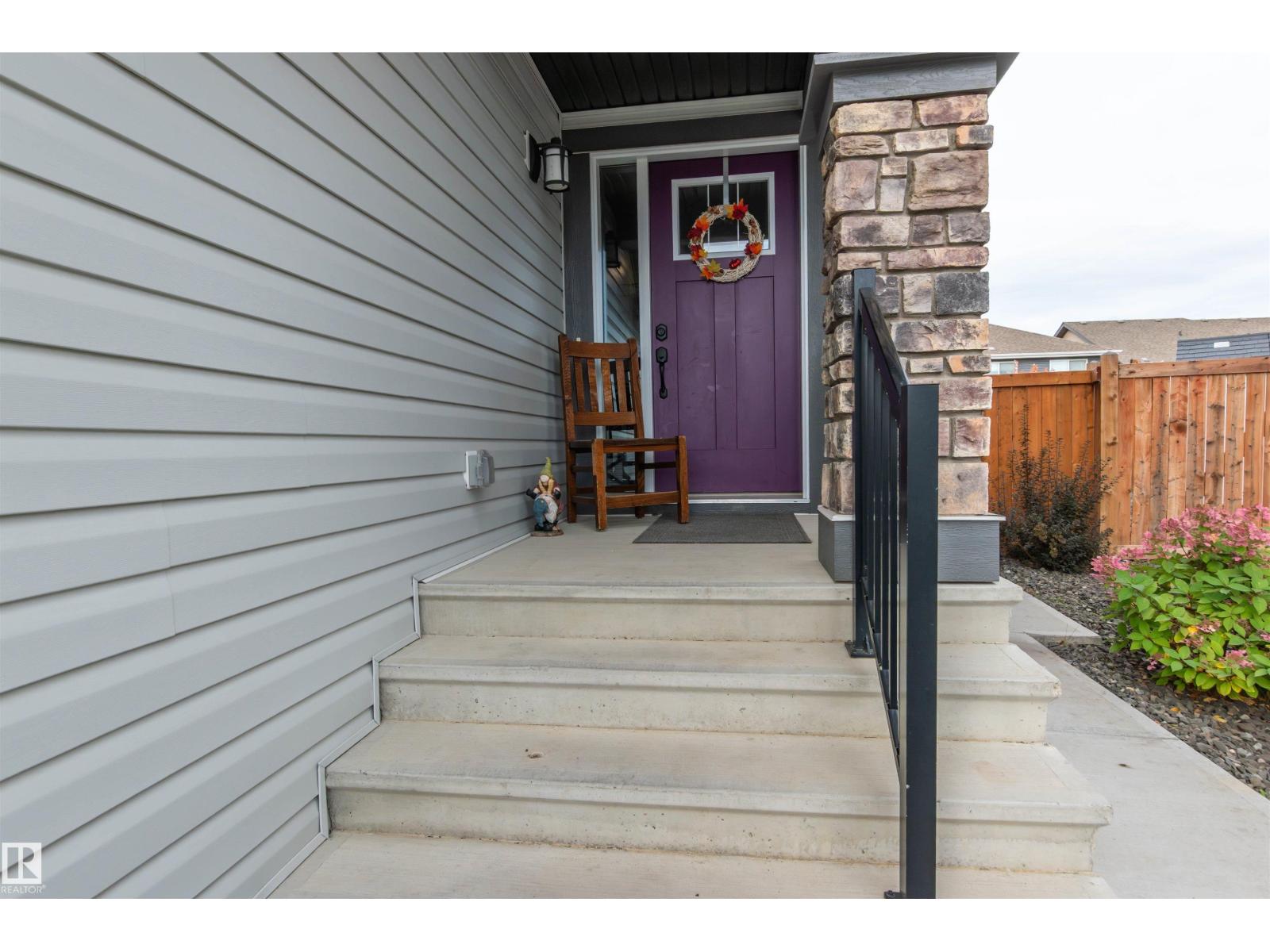 210 Sago Cv, Sherwood Park, Alberta  T8H 1A8 - Photo 2 - E4461365