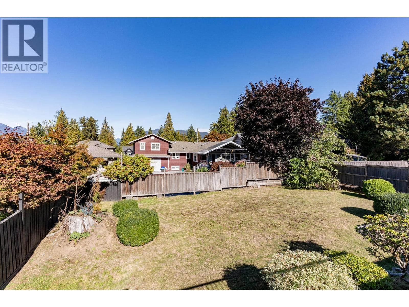 1349 Summit Drive, Coquitlam, British Columbia  V3J 5L7 - Photo 38 - R3056788
