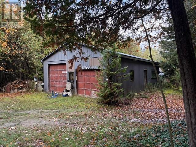 315693 6 Highway, Chatsworth, Ontario  N0H 1G0 - Photo 12 - X12452031