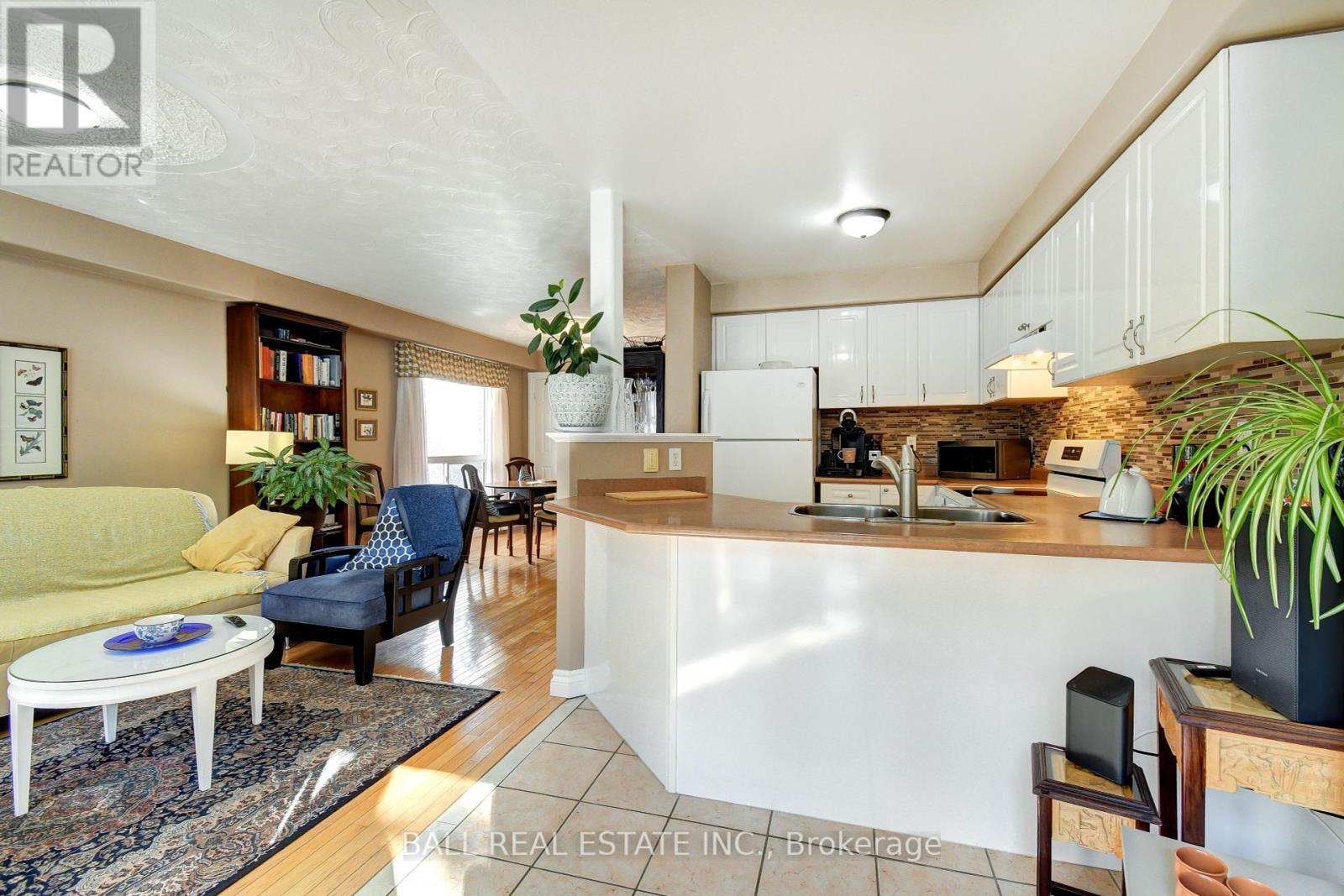 1720 Woodgate Trail, Oshawa, Ontario  L1G 8B4 - Photo 10 - E12452456