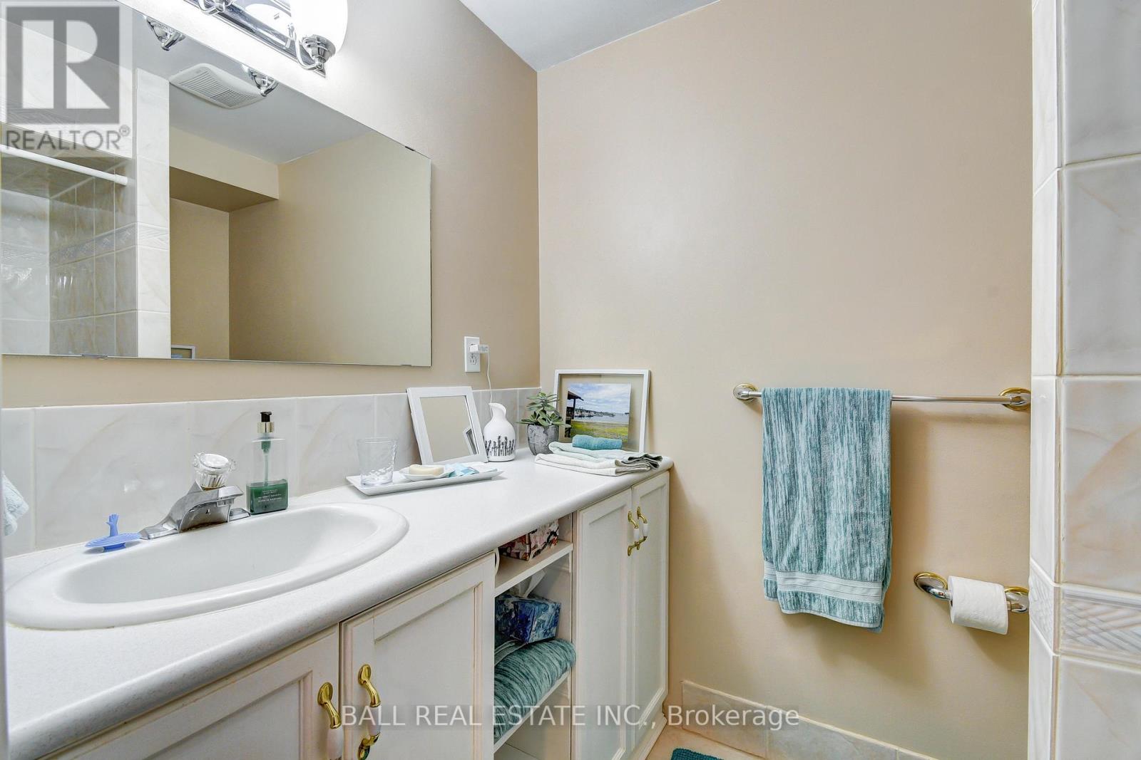 1720 Woodgate Trail, Oshawa, Ontario  L1G 8B4 - Photo 31 - E12452456