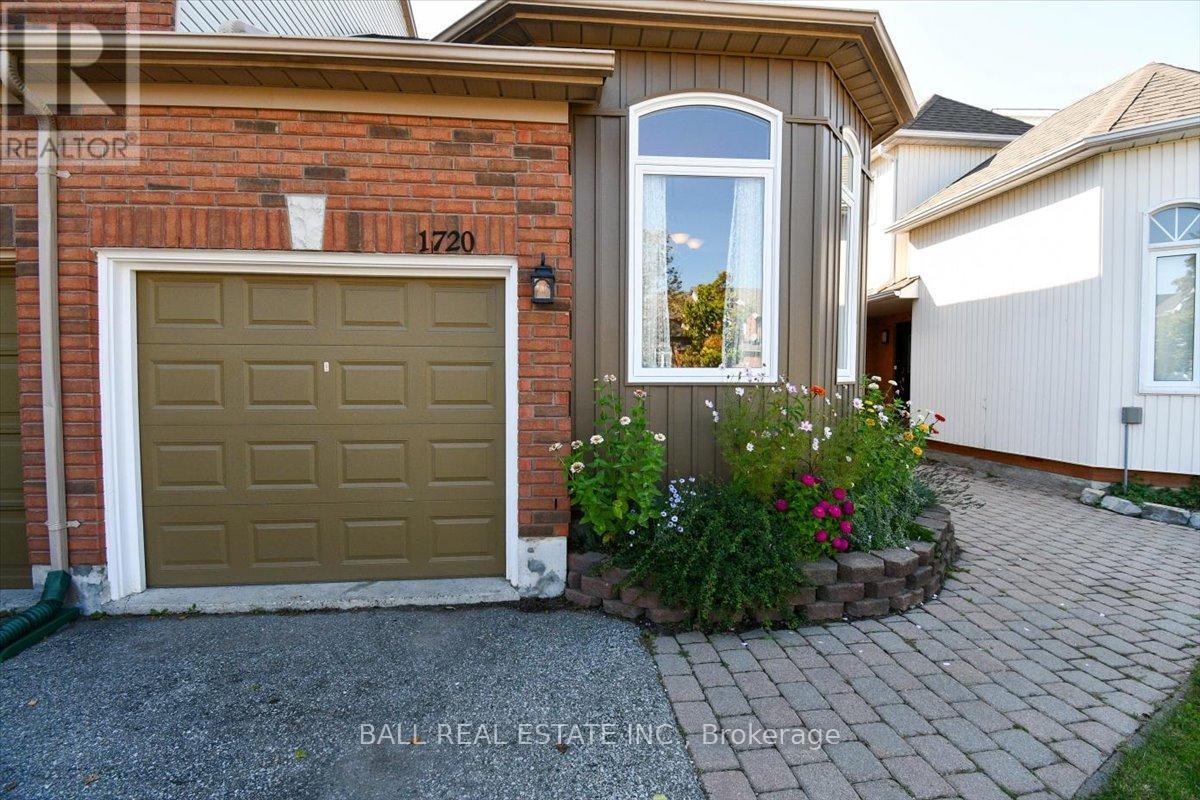 1720 Woodgate Trail, Oshawa, Ontario  L1G 8B4 - Photo 4 - E12452456