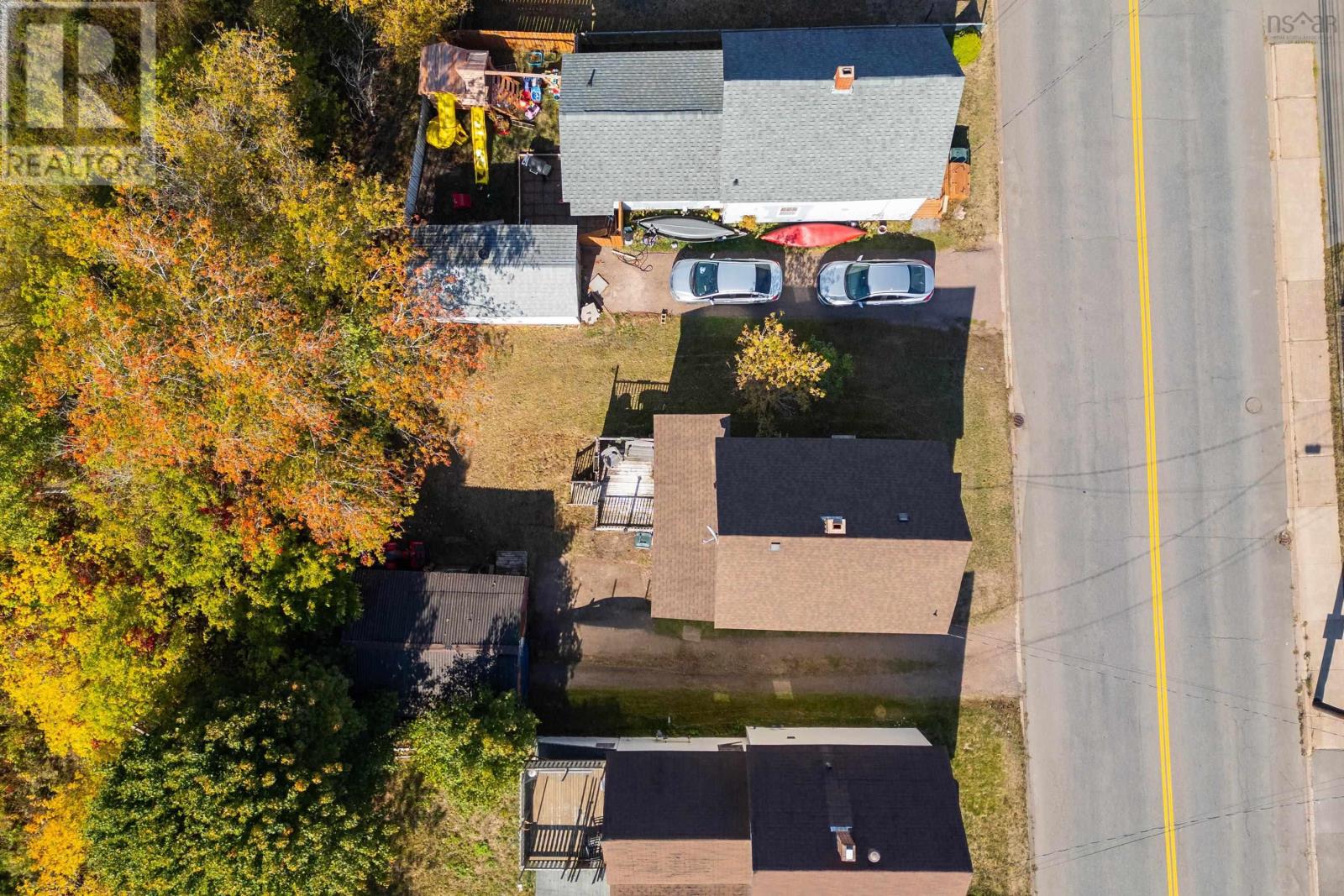 29 South Albion Street, Amherst, Nova Scotia  B4H 2W3 - Photo 4 - 202525460