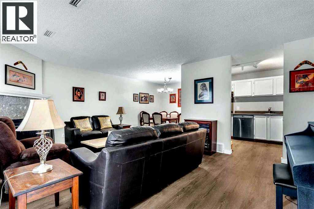 71 Cedar Springs Gardens Sw, Calgary, Alberta  T2W 5J9 - Photo 2 - A2255135