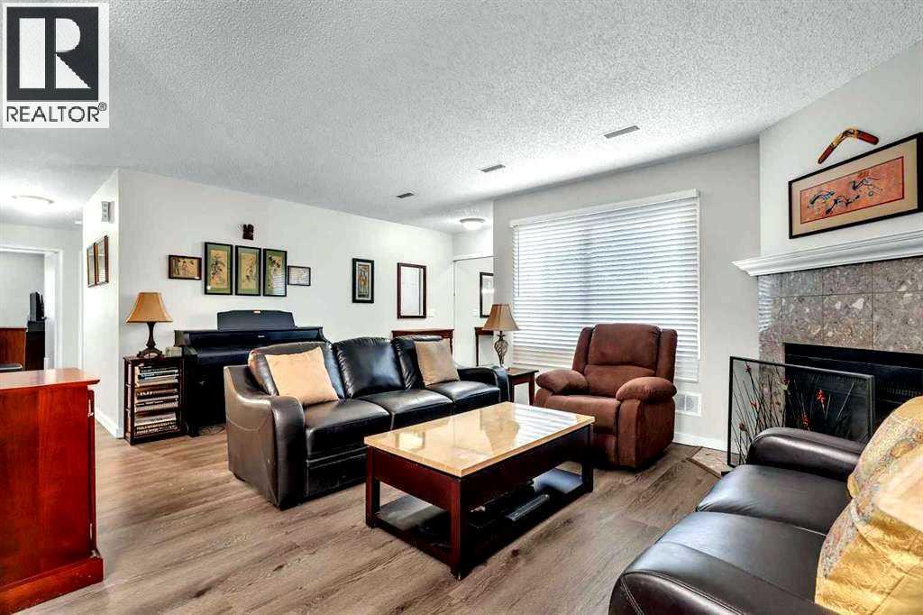 71 Cedar Springs Gardens Sw, Calgary, Alberta  T2W 5J9 - Photo 5 - A2255135