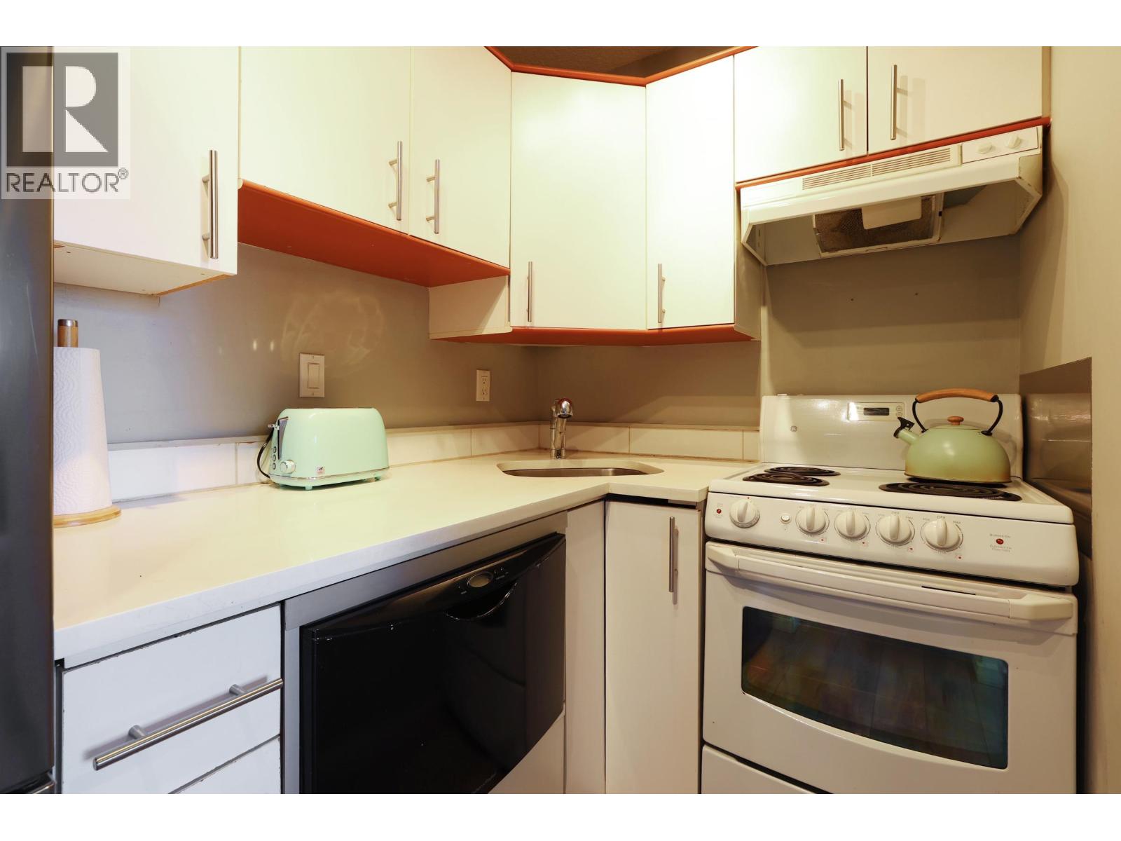 101 1933 W 5th Avenue, Vancouver, British Columbia  V6J 1P6 - Photo 9 - R3056695