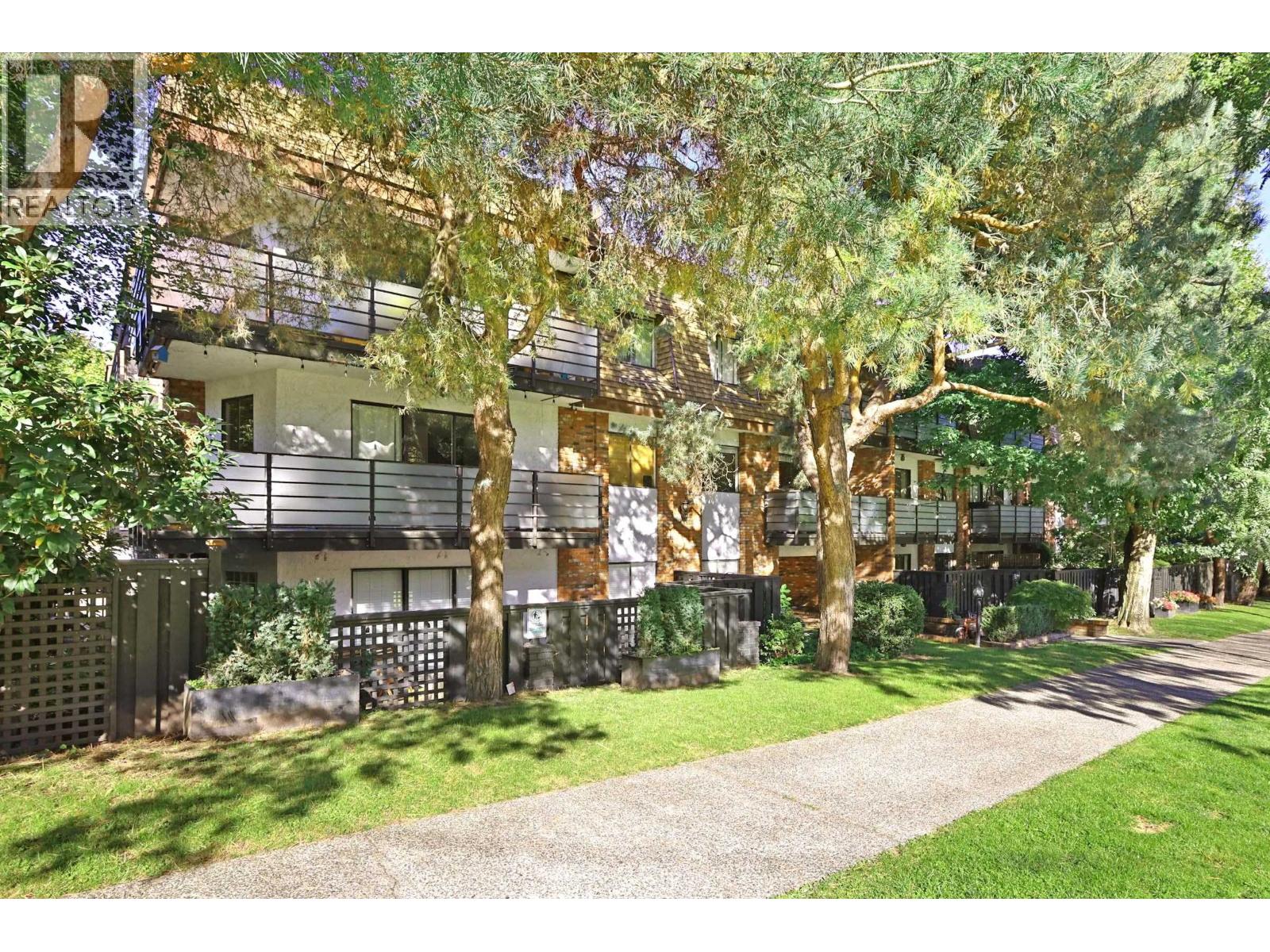 101 1933 W 5th Avenue, Vancouver, British Columbia  V6J 1P6 - Photo 1 - R3056695