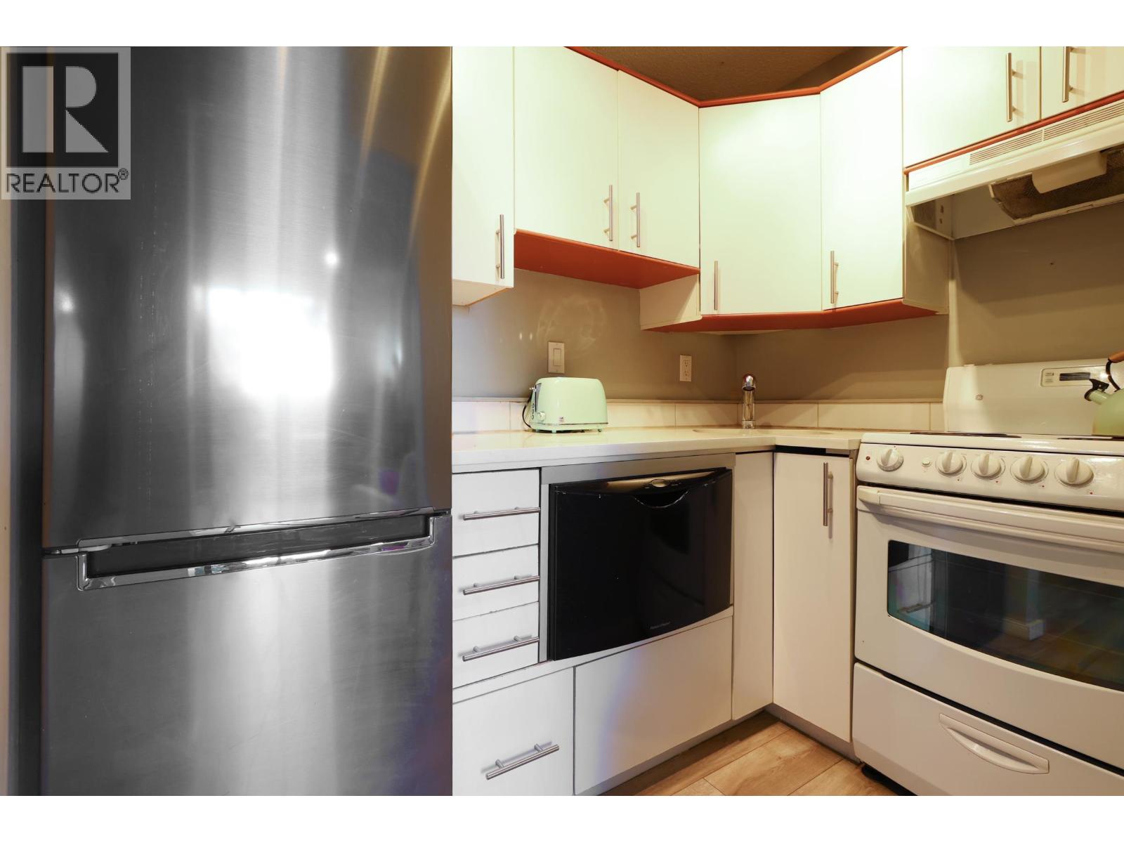 101 1933 W 5th Avenue, Vancouver, British Columbia  V6J 1P6 - Photo 8 - R3056695