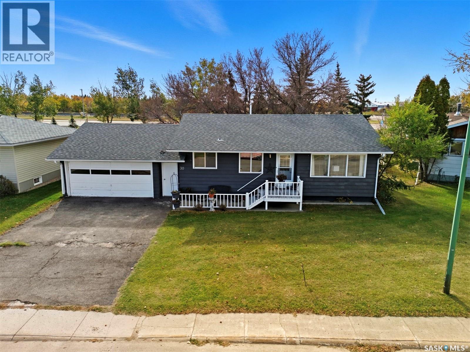 30 Calvert Crescent, Lanigan, Saskatchewan  S0K 2M0 - Photo 34 - SK020432