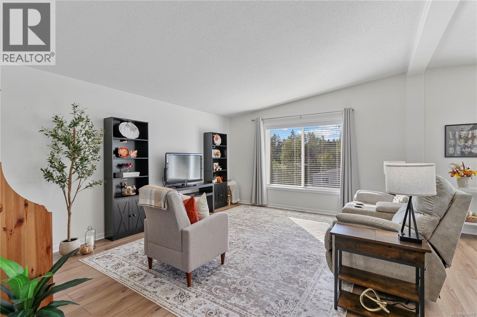 356 Aspen Way, Nanaimo, British Columbia  V9R 7A1 - Photo 2 - 1016073