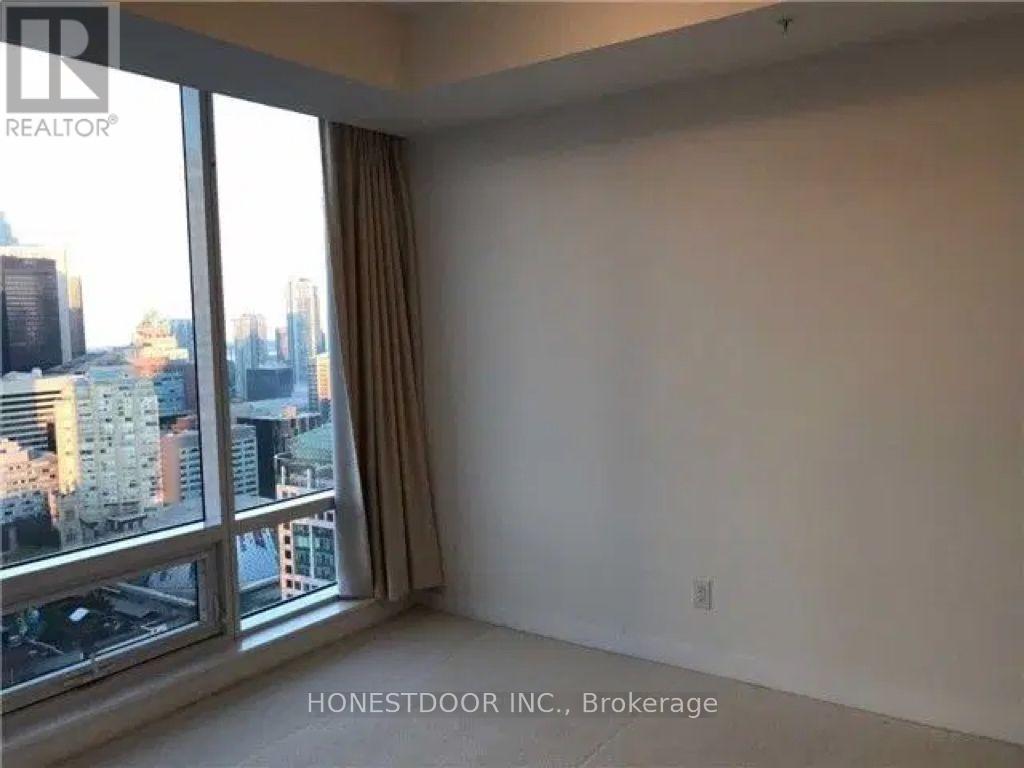3304 - 295 Adelaide Street W, Toronto, Ontario  M5V 0L4 - Photo 5 - C12452634