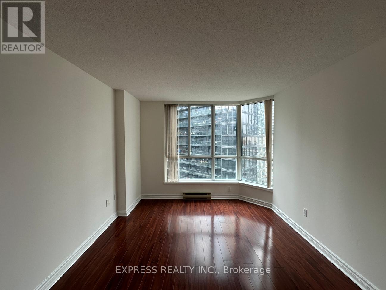 2003 - 38 Elm Street, Toronto, Ontario  M5G 2K5 - Photo 12 - C12452638