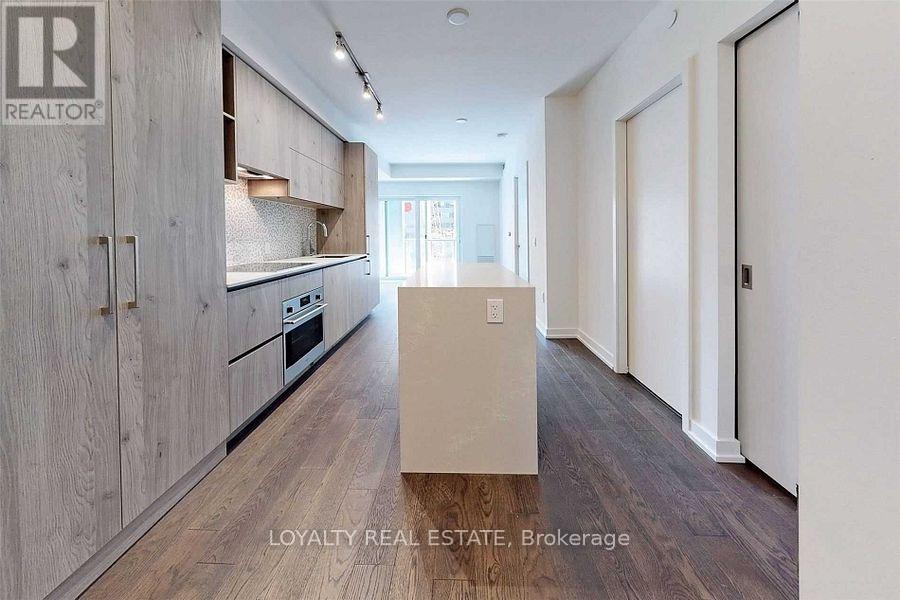 801 - 1 Yorkville Avenue, Toronto (Annex), Ontario  M4W 0B1 - Photo 10 - C12452640