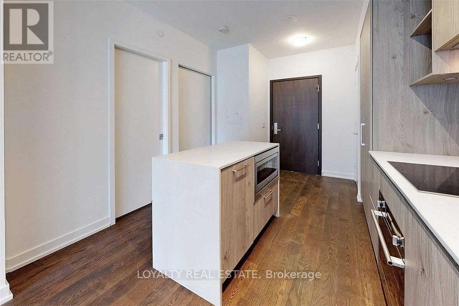 801 - 1 Yorkville Avenue, Toronto (Annex), Ontario  M4W 0B1 - Photo 17 - C12452640
