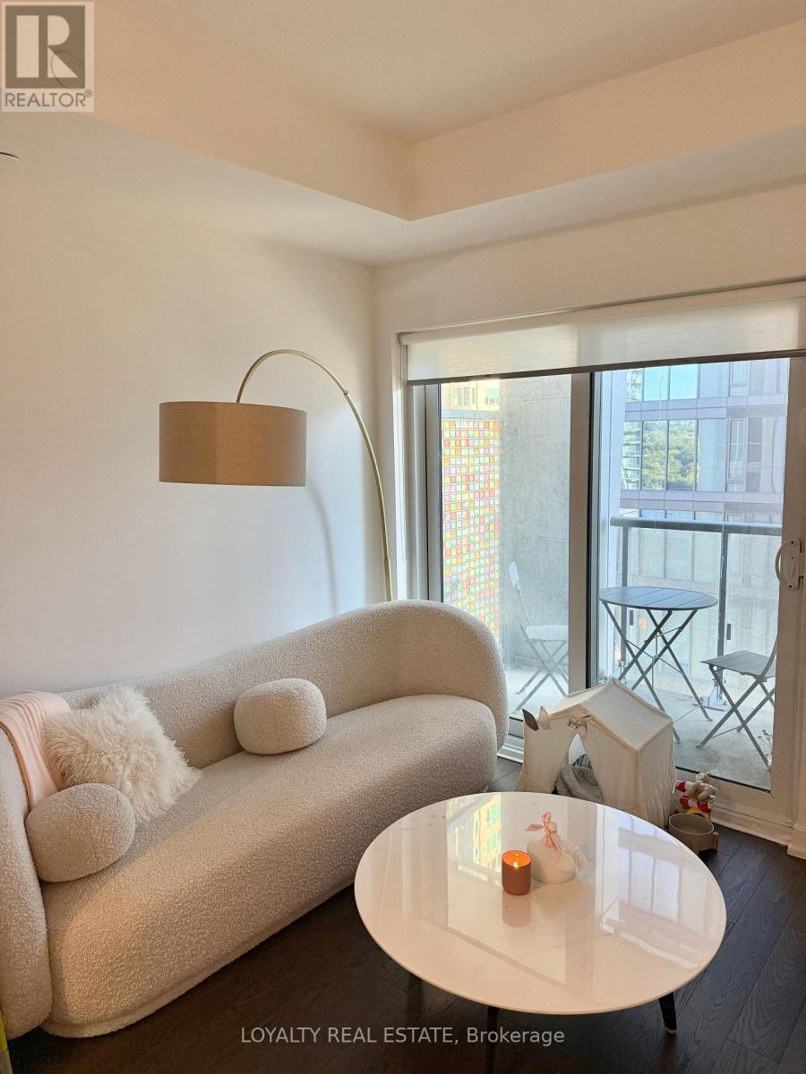 801 - 1 Yorkville Avenue, Toronto (Annex), Ontario  M4W 0B1 - Photo 21 - C12452640