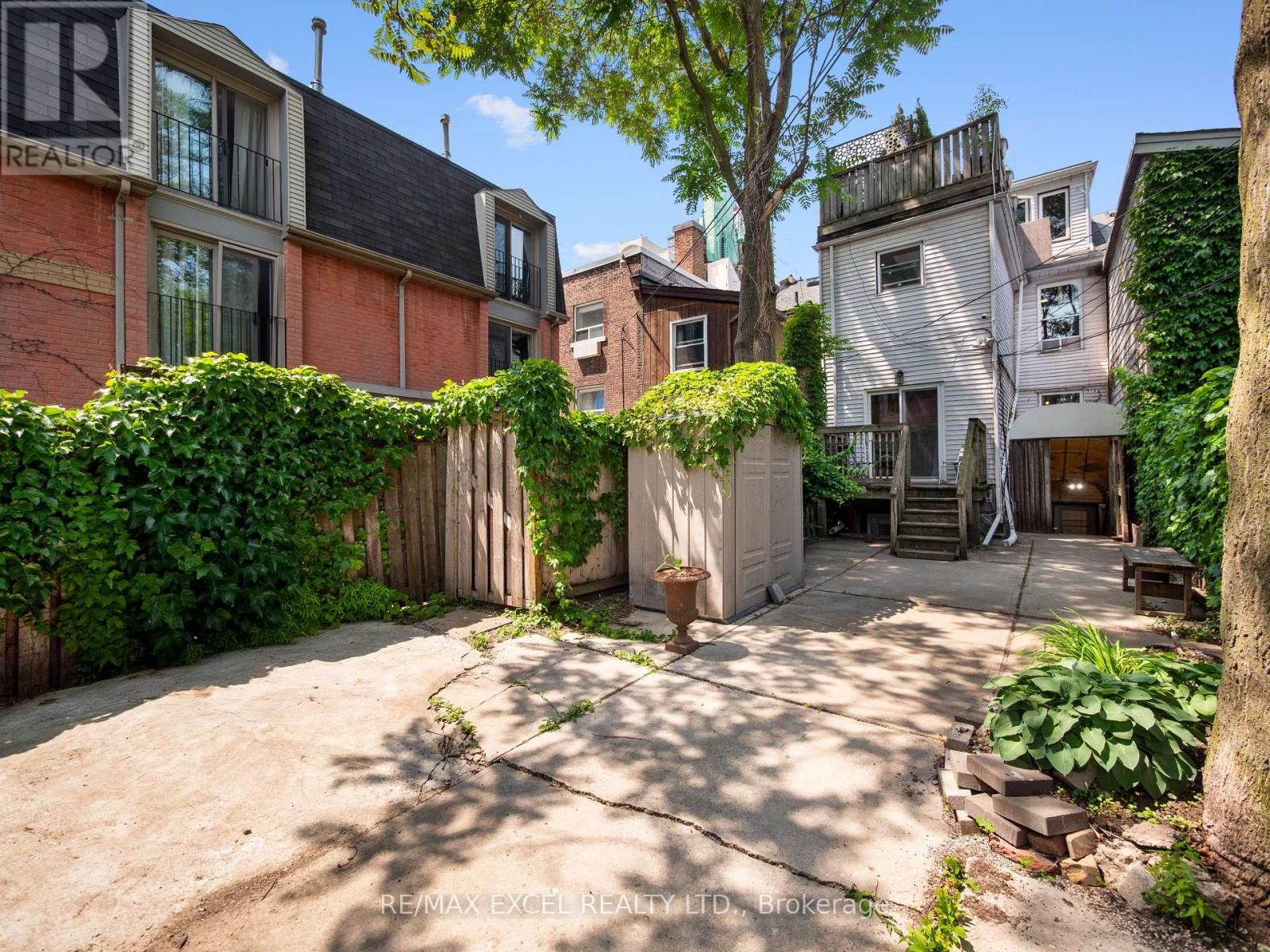 Bsmt - 137 Gerrard Street E, Toronto, Ontario  M5A 2E3 - Photo 8 - C12452641