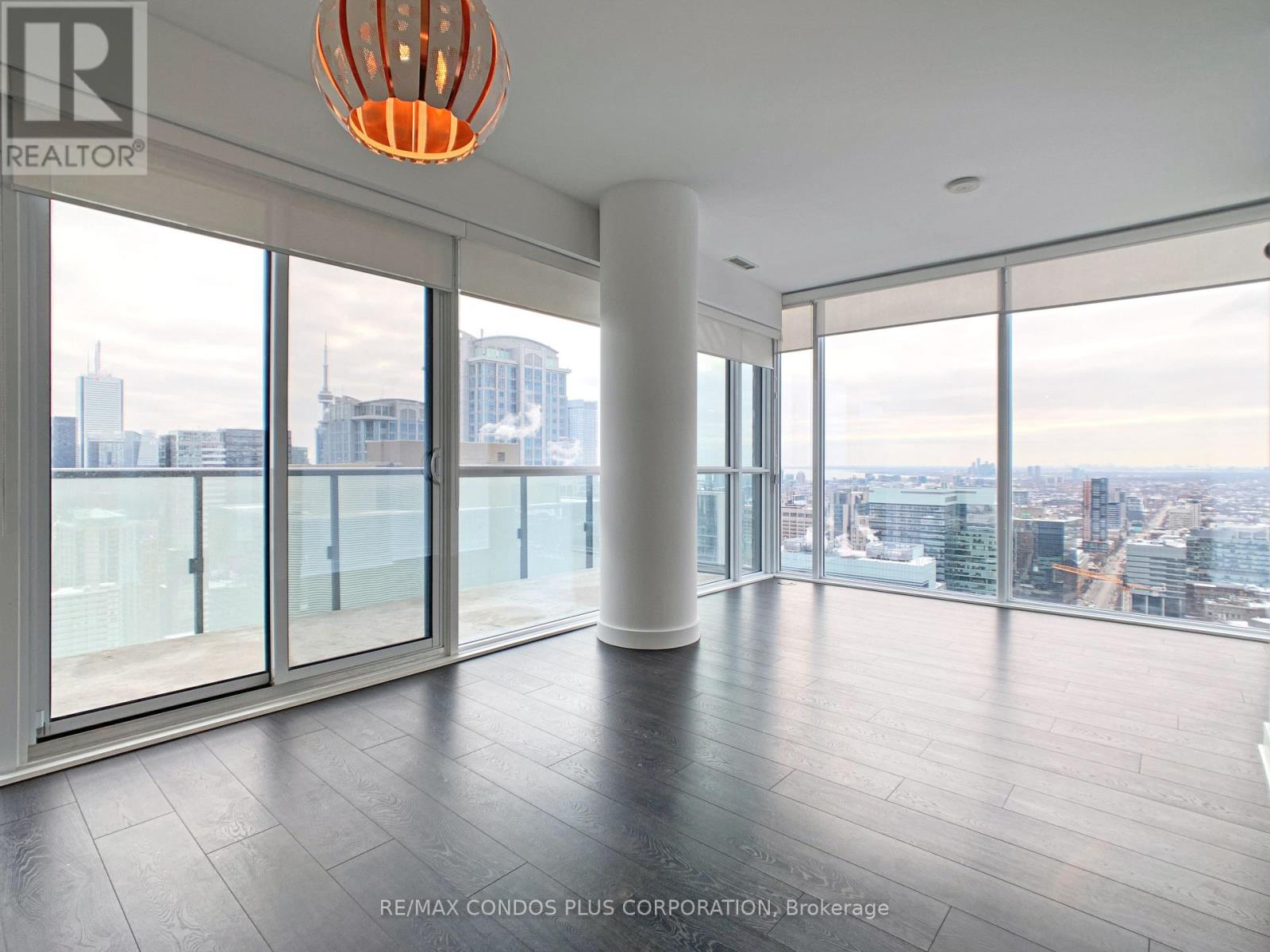 3803 - 15 Grenville Street, Toronto, Ontario  M4Y 0B9 - Photo 2 - C12452650