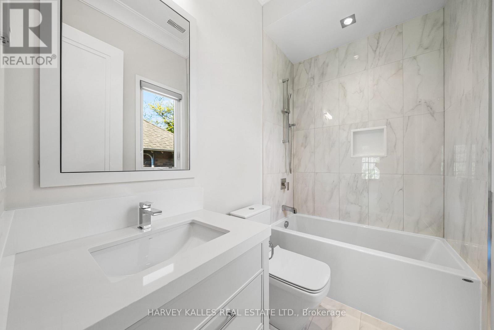 163 Cortleigh Boulevard, Toronto, Ontario  M5N 1P6 - Photo 37 - C12452689