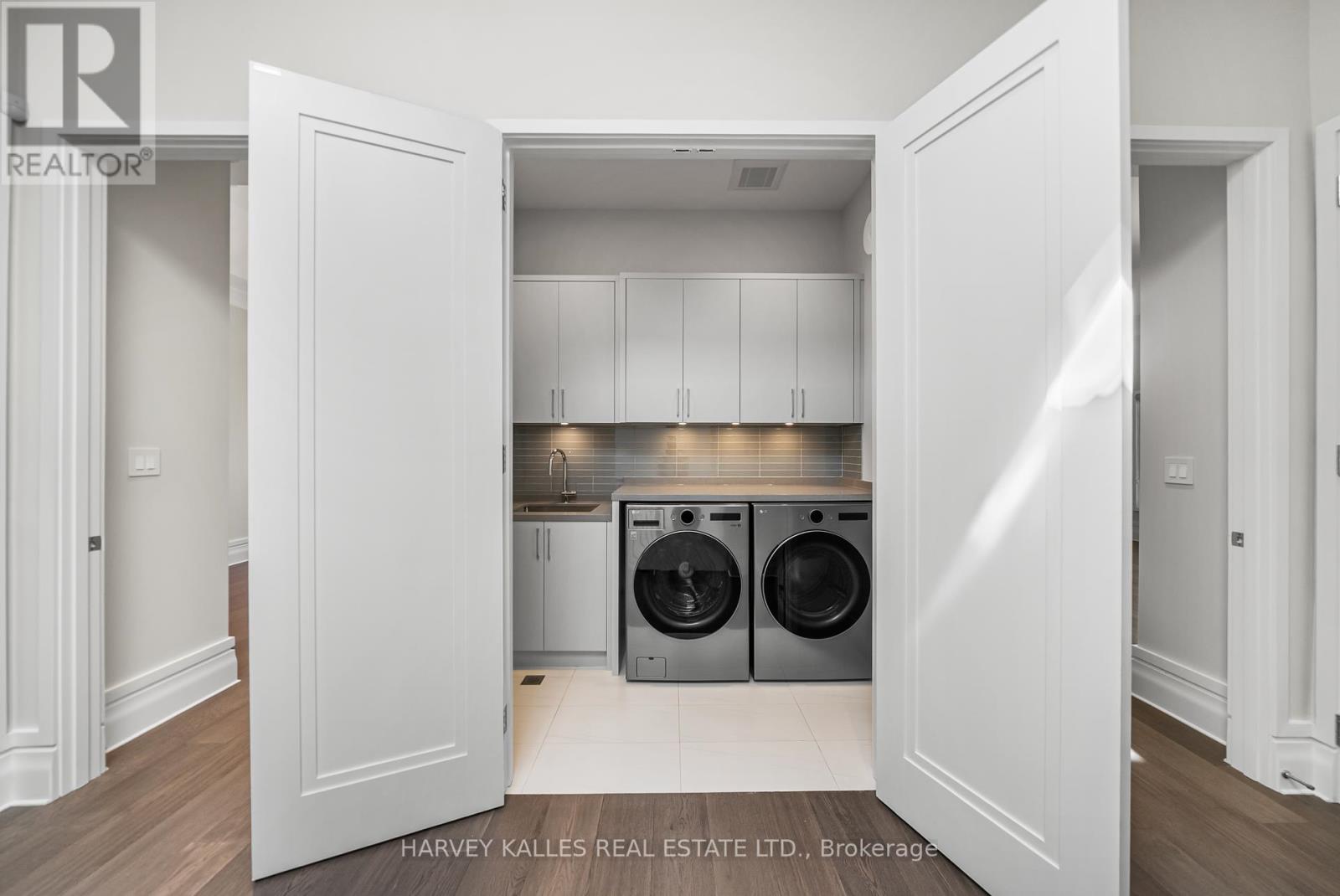 163 Cortleigh Boulevard, Toronto, Ontario  M5N 1P6 - Photo 38 - C12452689