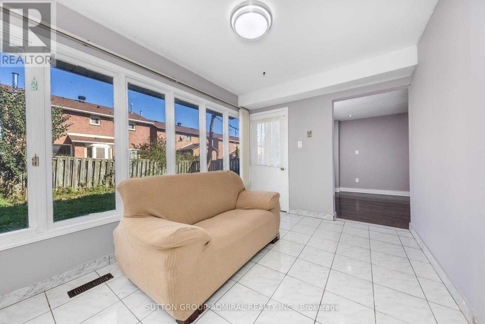 46 Canmore Boulevard, Toronto (Highland Creek), Ontario  M1C 3W2 - Photo 14 - E12452692