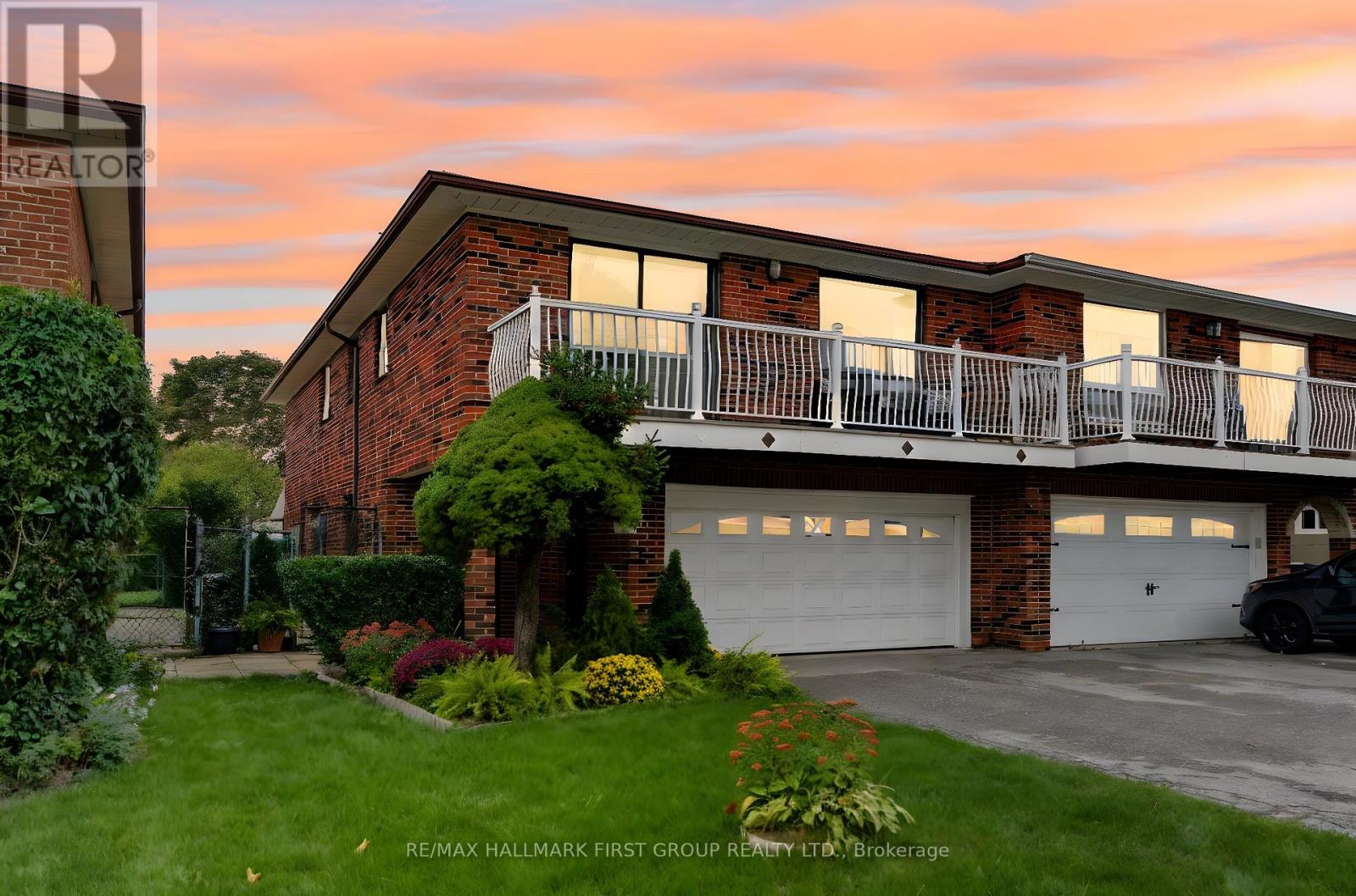 194 Fairglen Avenue, Toronto, Ontario  M1W 1B1 - Photo 1 - E12452756