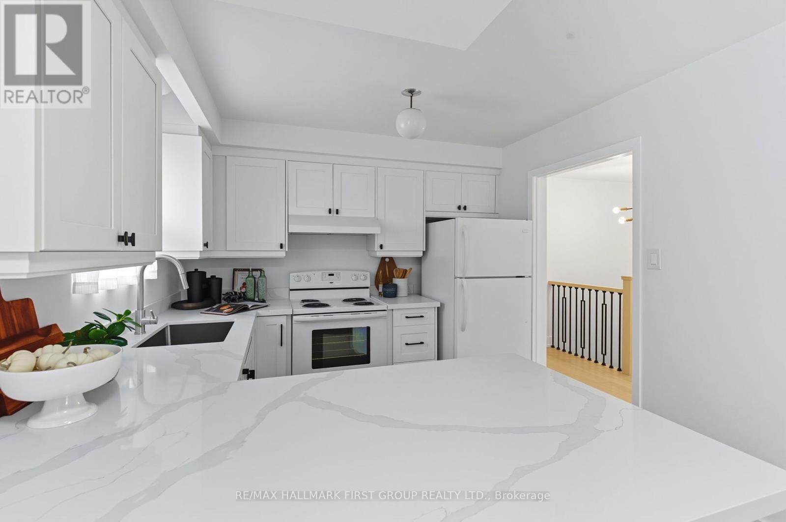 194 Fairglen Avenue, Toronto, Ontario  M1W 1B1 - Photo 13 - E12452756