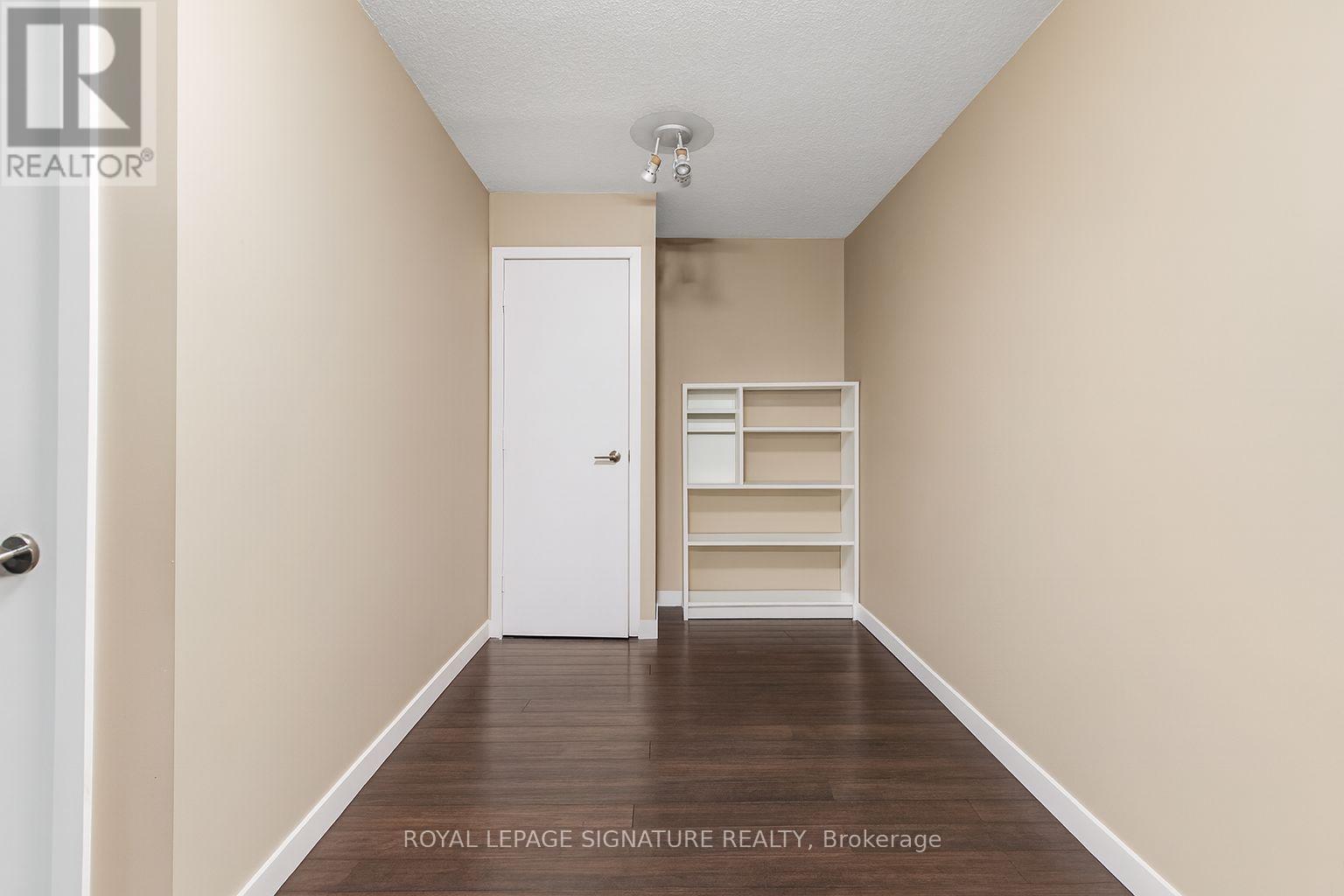 221 - 120 Dallimore Circle, Toronto, Ontario  M3C 4J1 - Photo 12 - C12365313