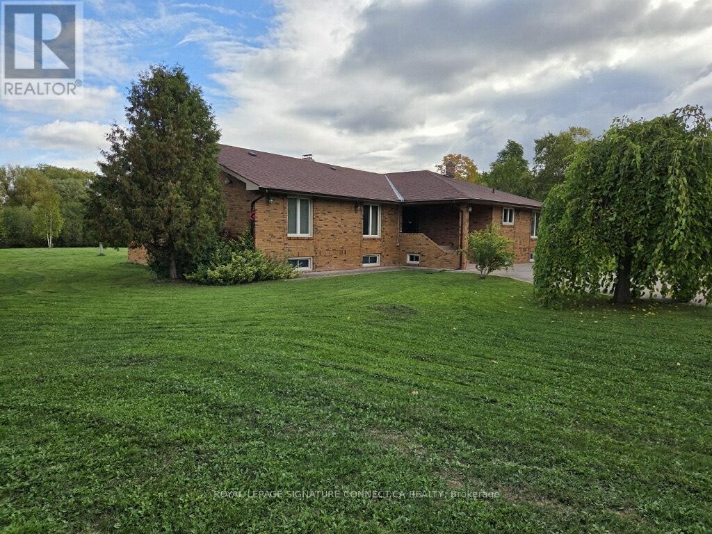 11 Julian Drive, Brampton, Ontario  L6P 0L3 - Photo 25 - W12399507