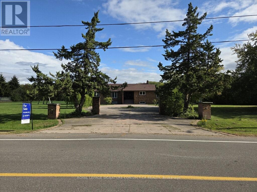 11 Julian Drive, Brampton, Ontario  L6P 0L3 - Photo 27 - W12399507