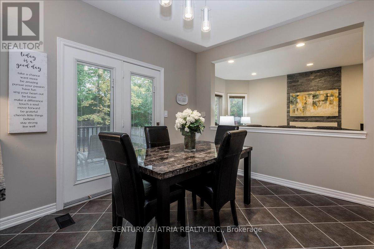 140 Stave Crescent, Richmond Hill, Ontario  L4C 0S9 - Photo 11 - N12452736