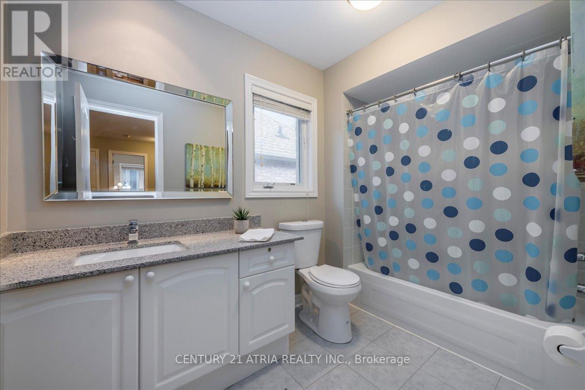140 Stave Crescent, Richmond Hill, Ontario  L4C 0S9 - Photo 25 - N12452736