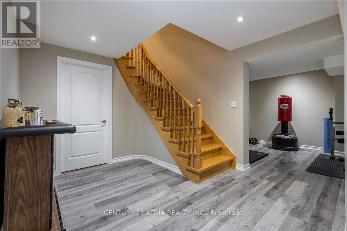 140 Stave Crescent, Richmond Hill, Ontario  L4C 0S9 - Photo 28 - N12452736