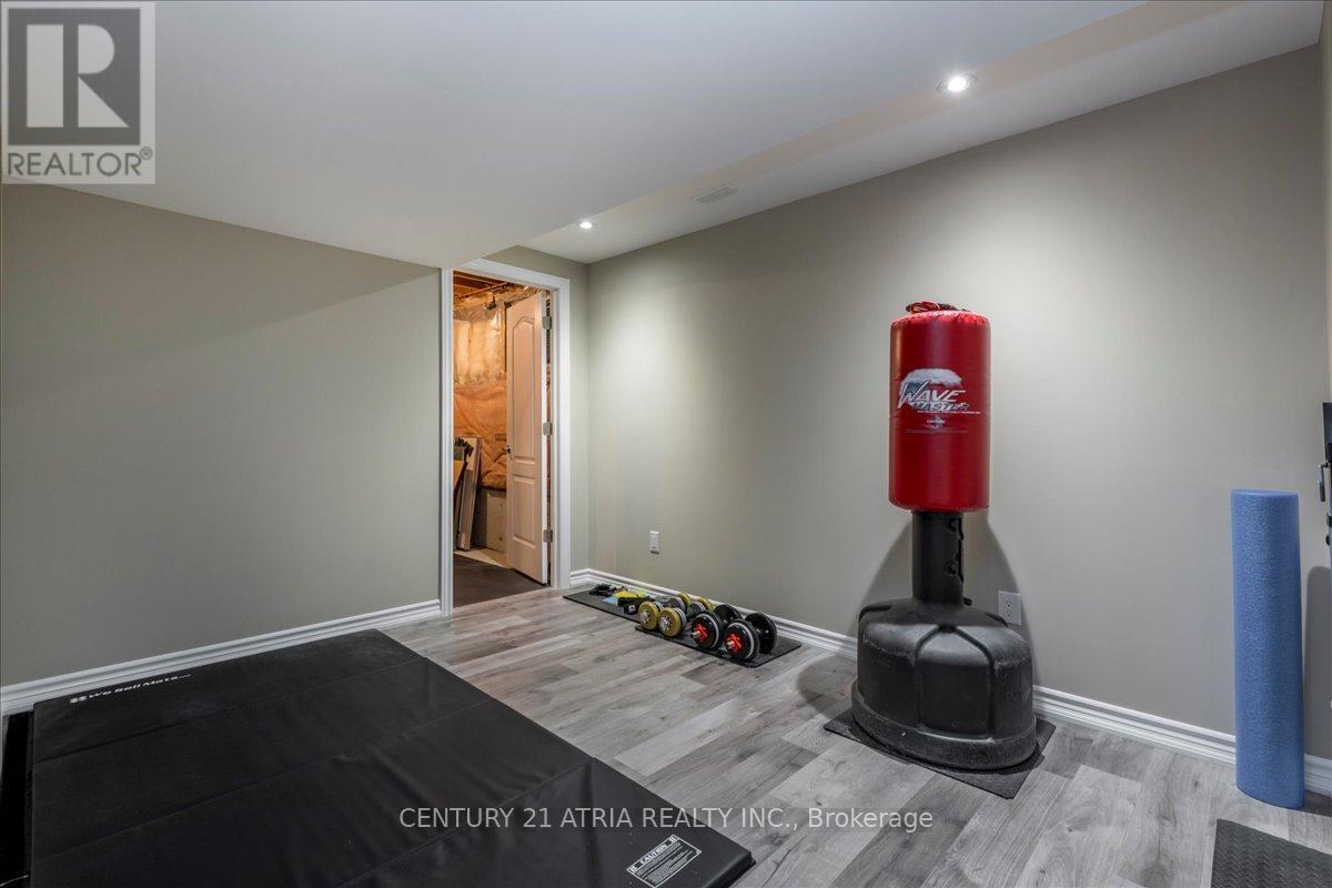 140 Stave Crescent, Richmond Hill, Ontario  L4C 0S9 - Photo 29 - N12452736