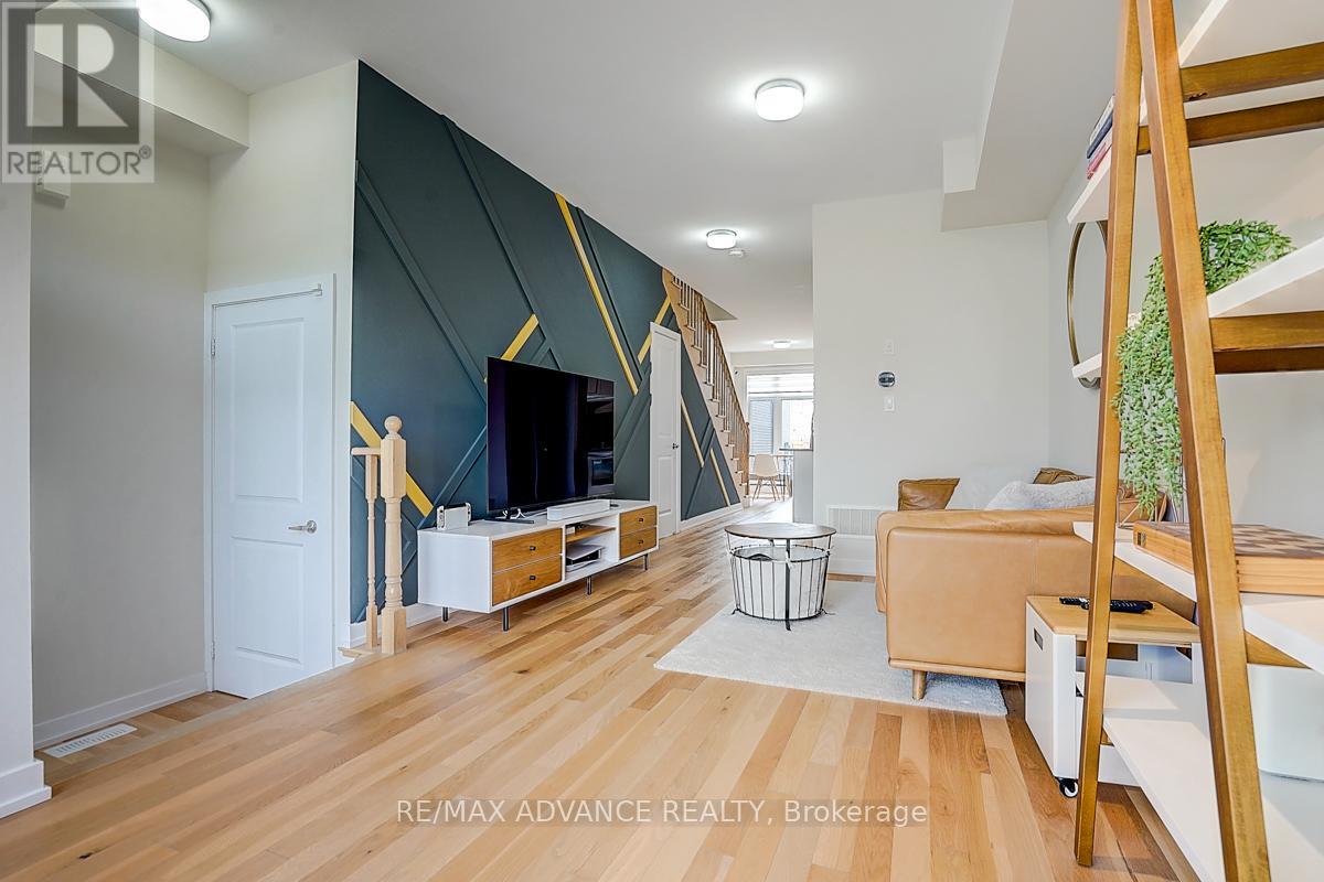 2170 Donald Cousens Parkway, Markham, Ontario  L6B 1N9 - Photo 5 - N12452752