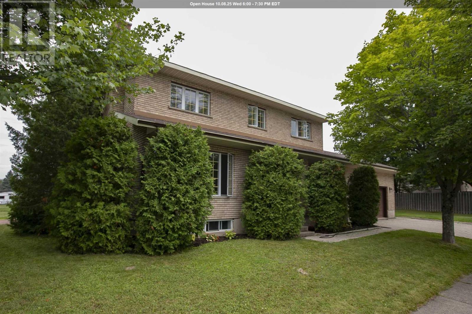 46 Mary AVE, Sault Ste. Marie, Ontario