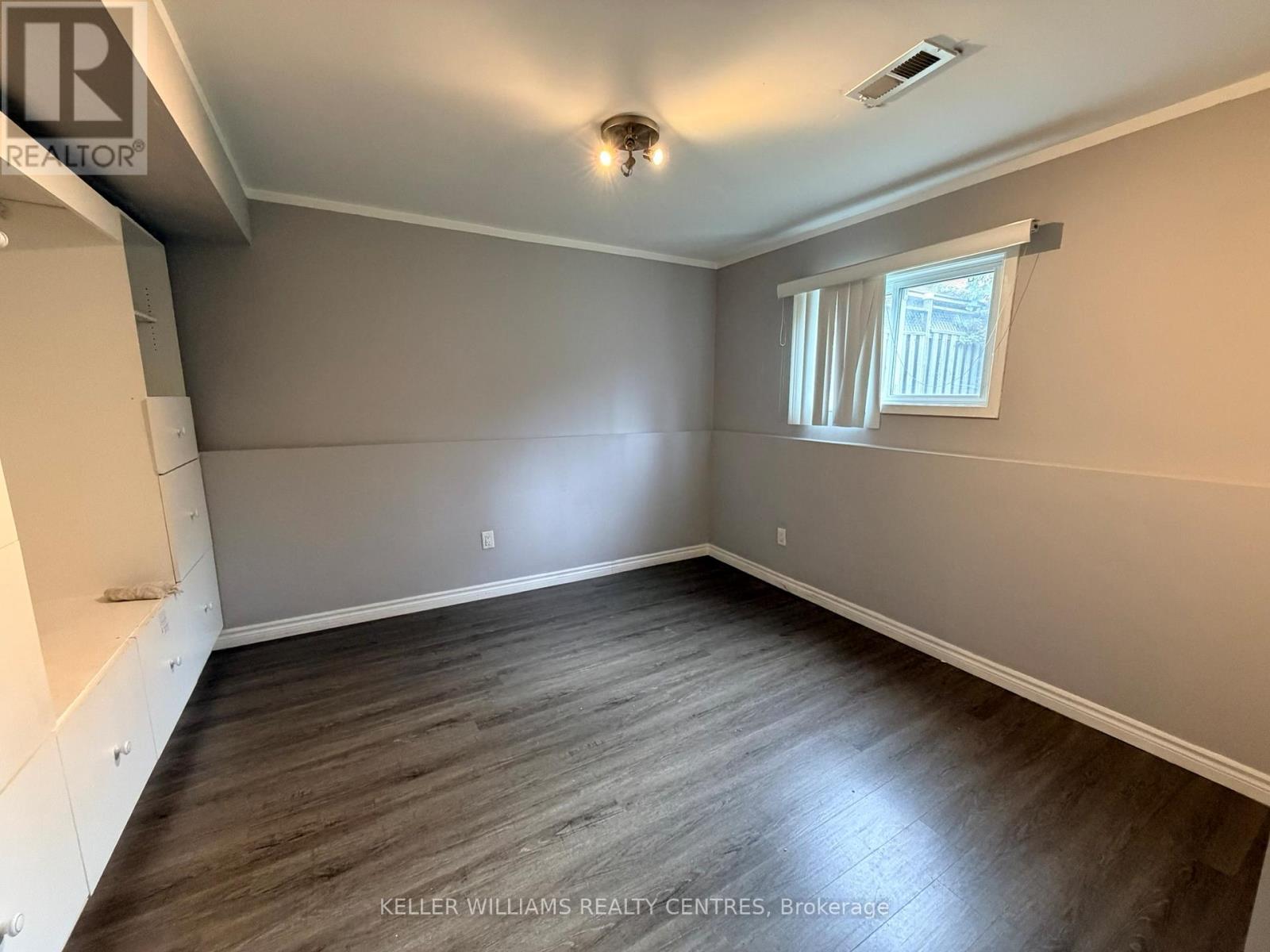 Lower - 51 Mcdougall Drive, Barrie, Ontario  L4N 7H7 - Photo 5 - S12452719
