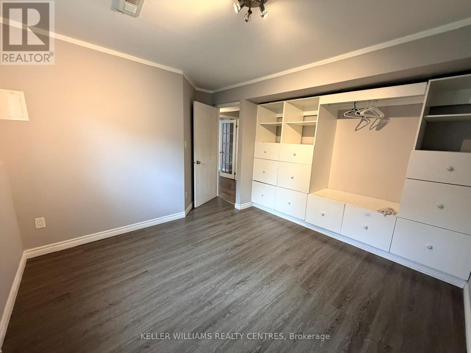 Lower - 51 Mcdougall Drive, Barrie, Ontario  L4N 7H7 - Photo 6 - S12452719