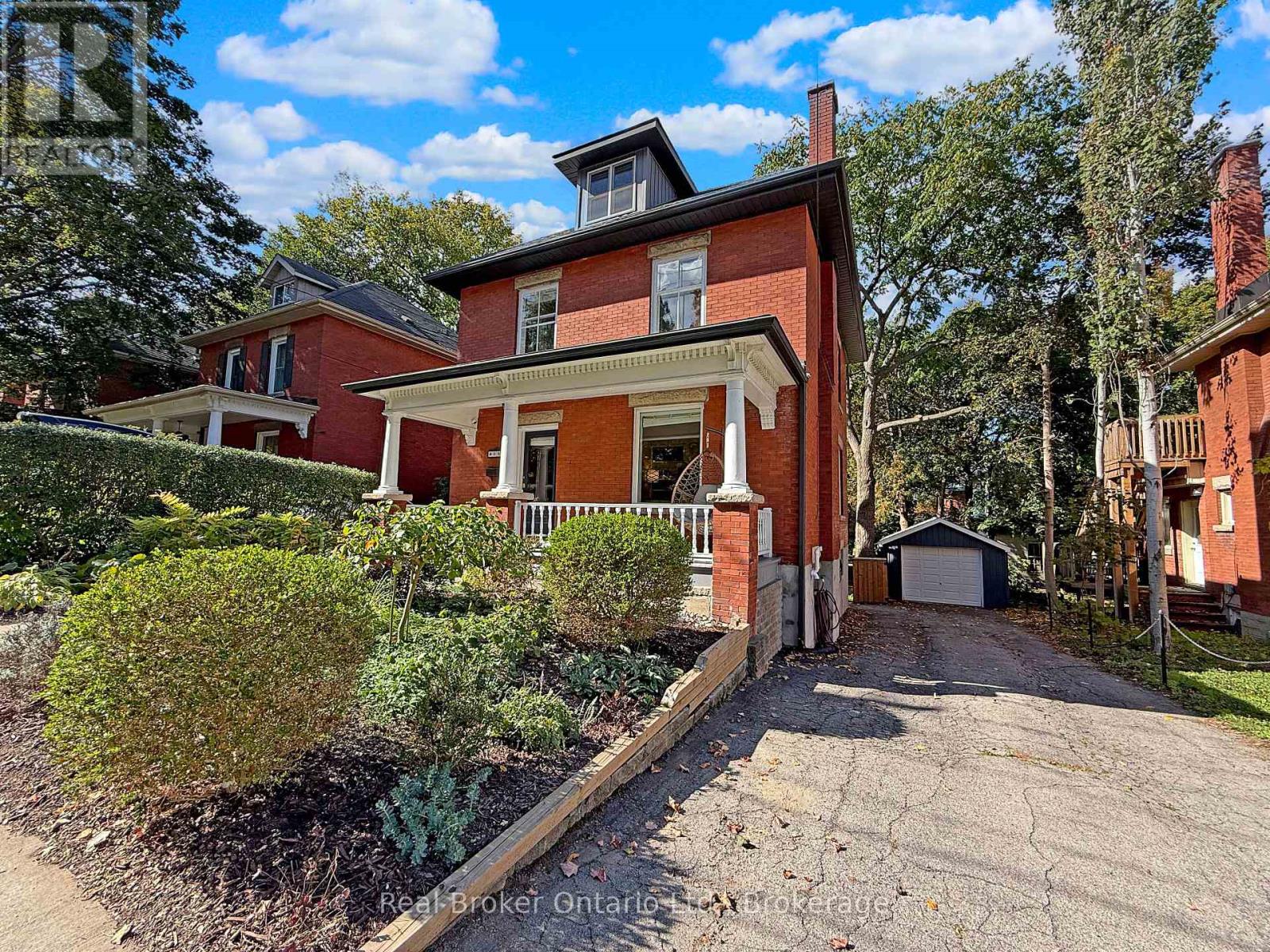 65 Forbes Avenue, Guelph, Ontario  N1G 1G5 - Photo 5 - X12452771