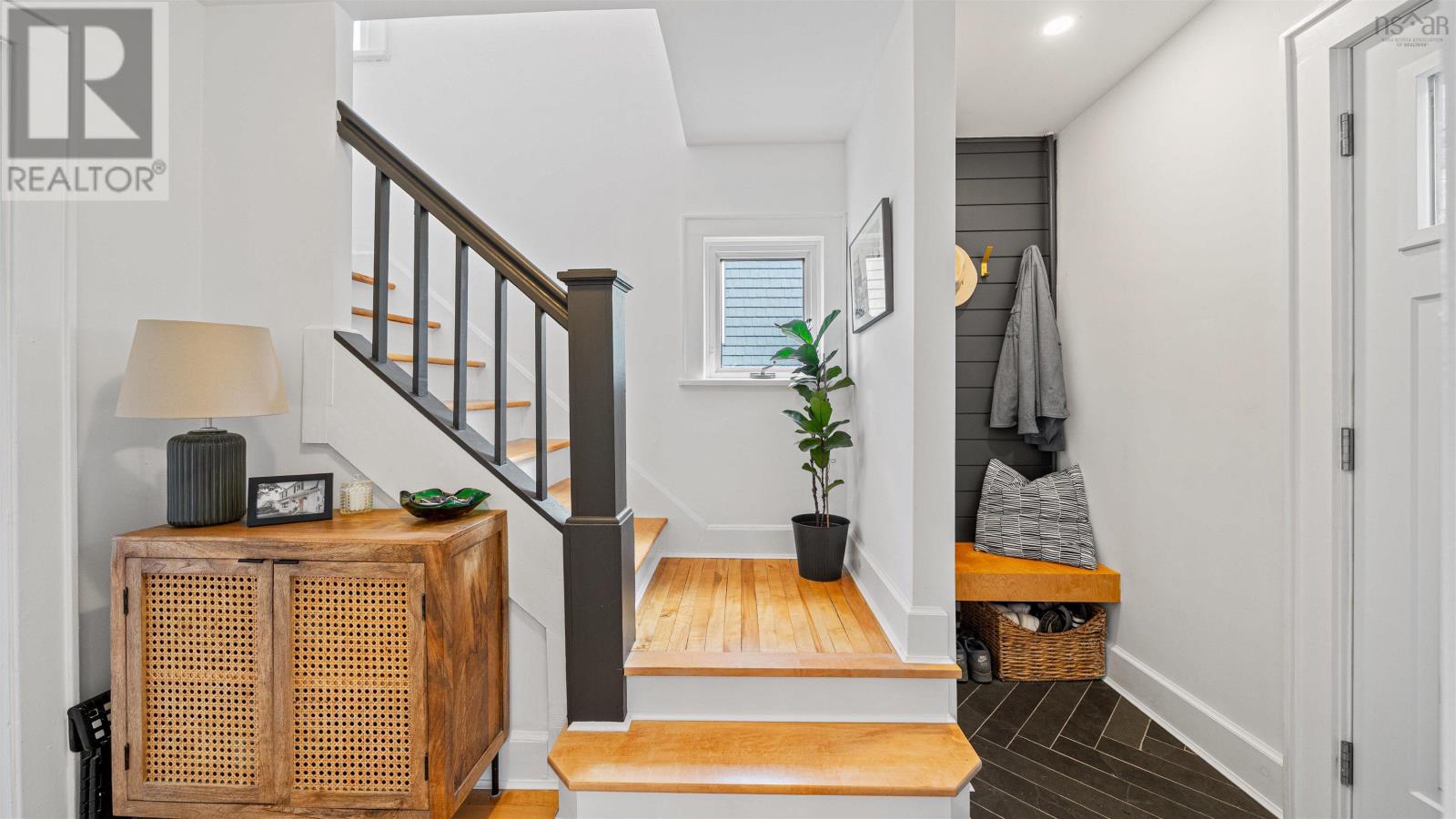 5879 Cabot Street, Halifax, Nova Scotia  B3K 2K2 - Photo 6 - 202525462