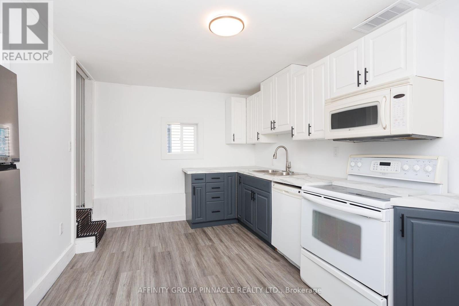 6 Duke Street, Kawartha Lakes, Ontario  K9V 2K4 - Photo 13 - X12452788