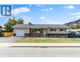 414 Pine Street, chase, British Columbia
