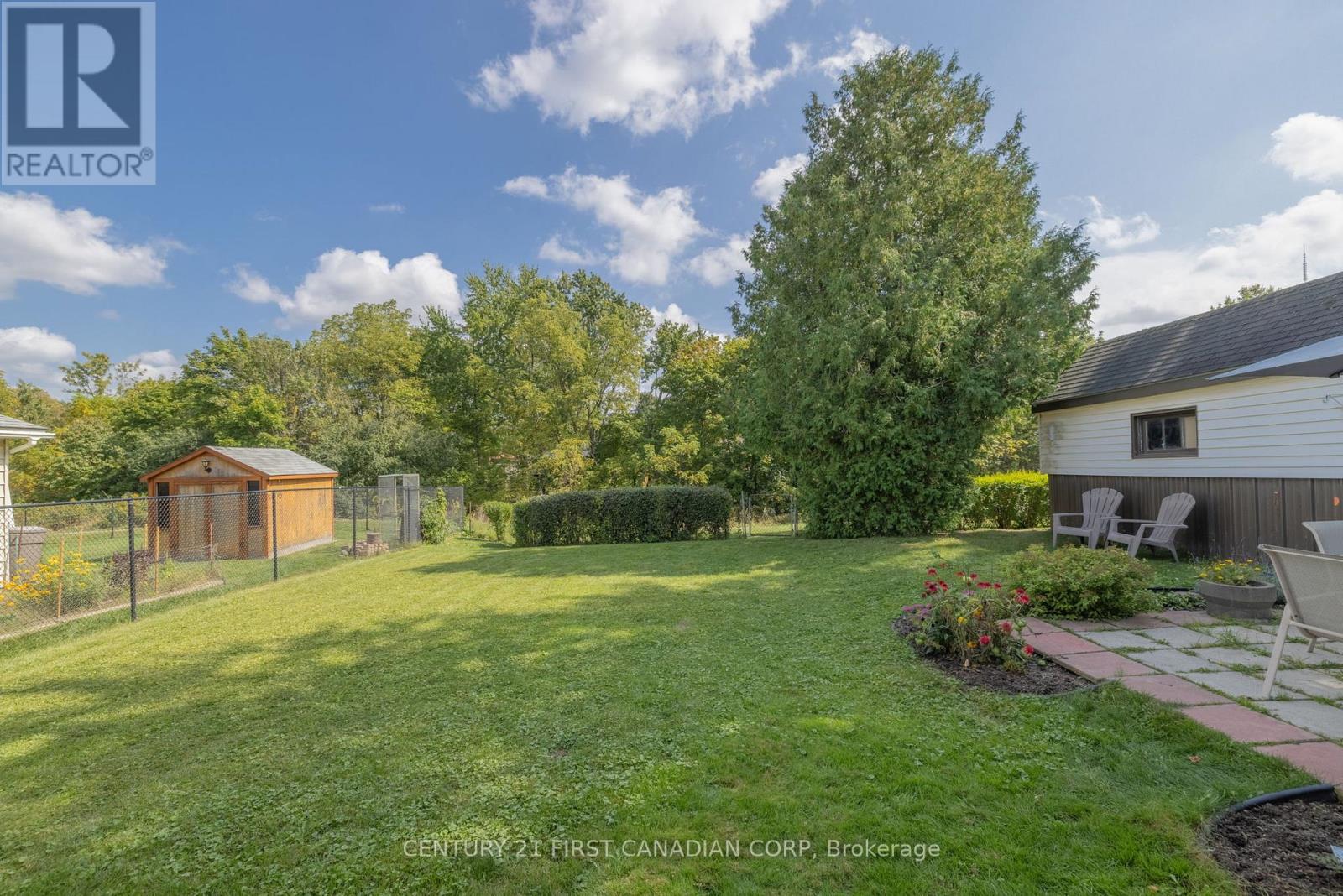 460 Beachwood Avenue, London South, Ontario  N6J 3K1 - Photo 15 - X12452782