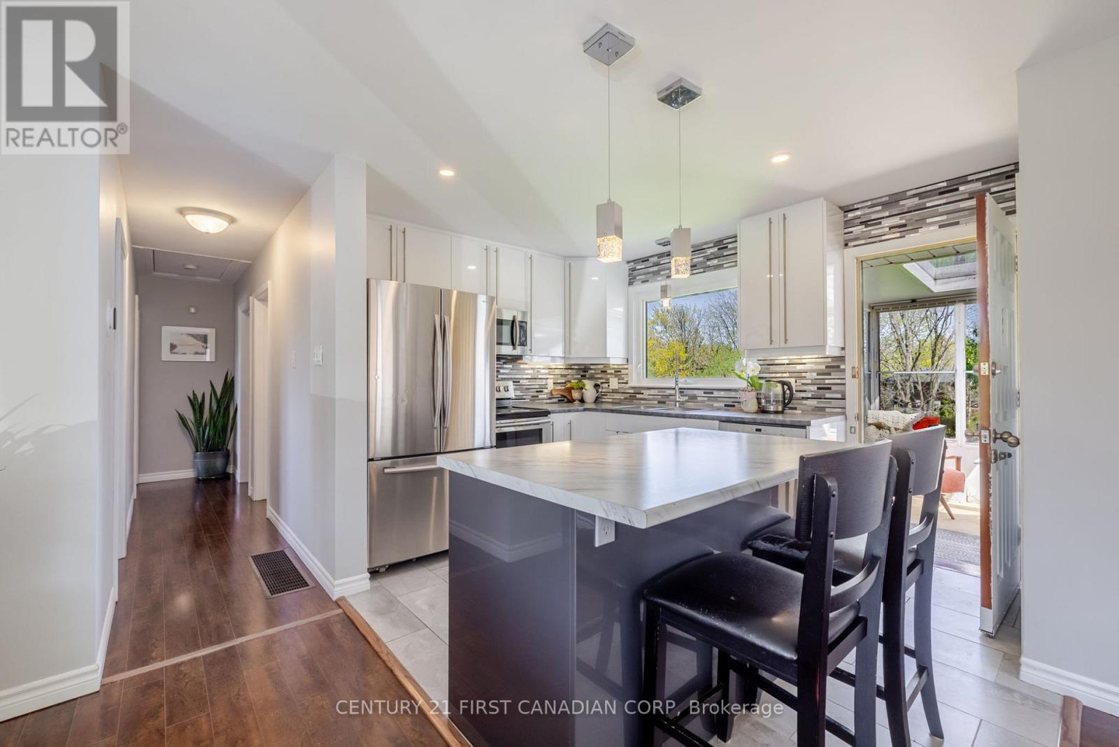 460 Beachwood Avenue, London South, Ontario  N6J 3K1 - Photo 16 - X12452782